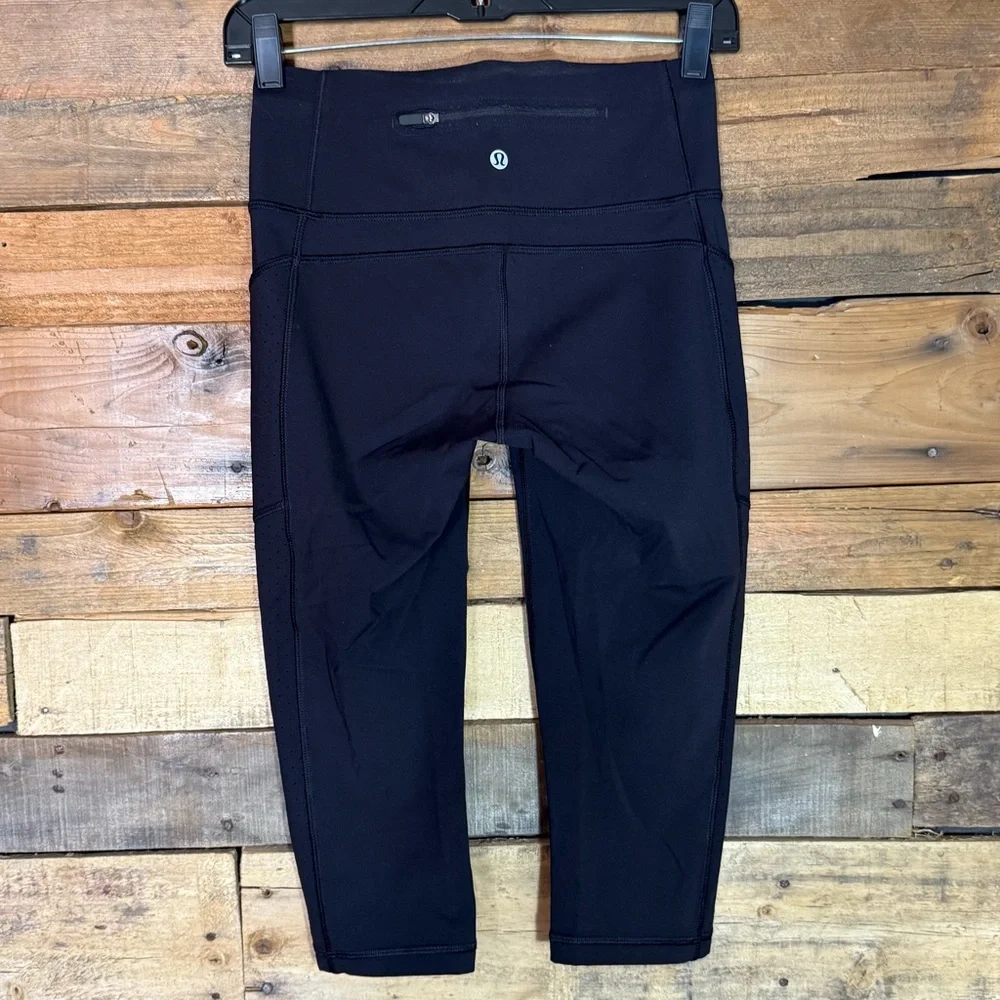 lululemon athletica smooth pocket